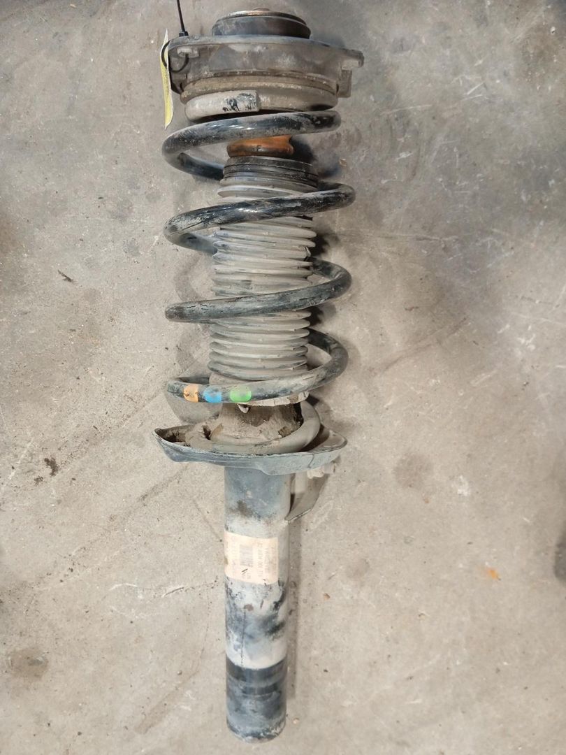 стойка передняя левая Volkswagen Passat B6 (2005 - 2010), 2.0 л., TDi, дизель, 3C0413031N - фото №1