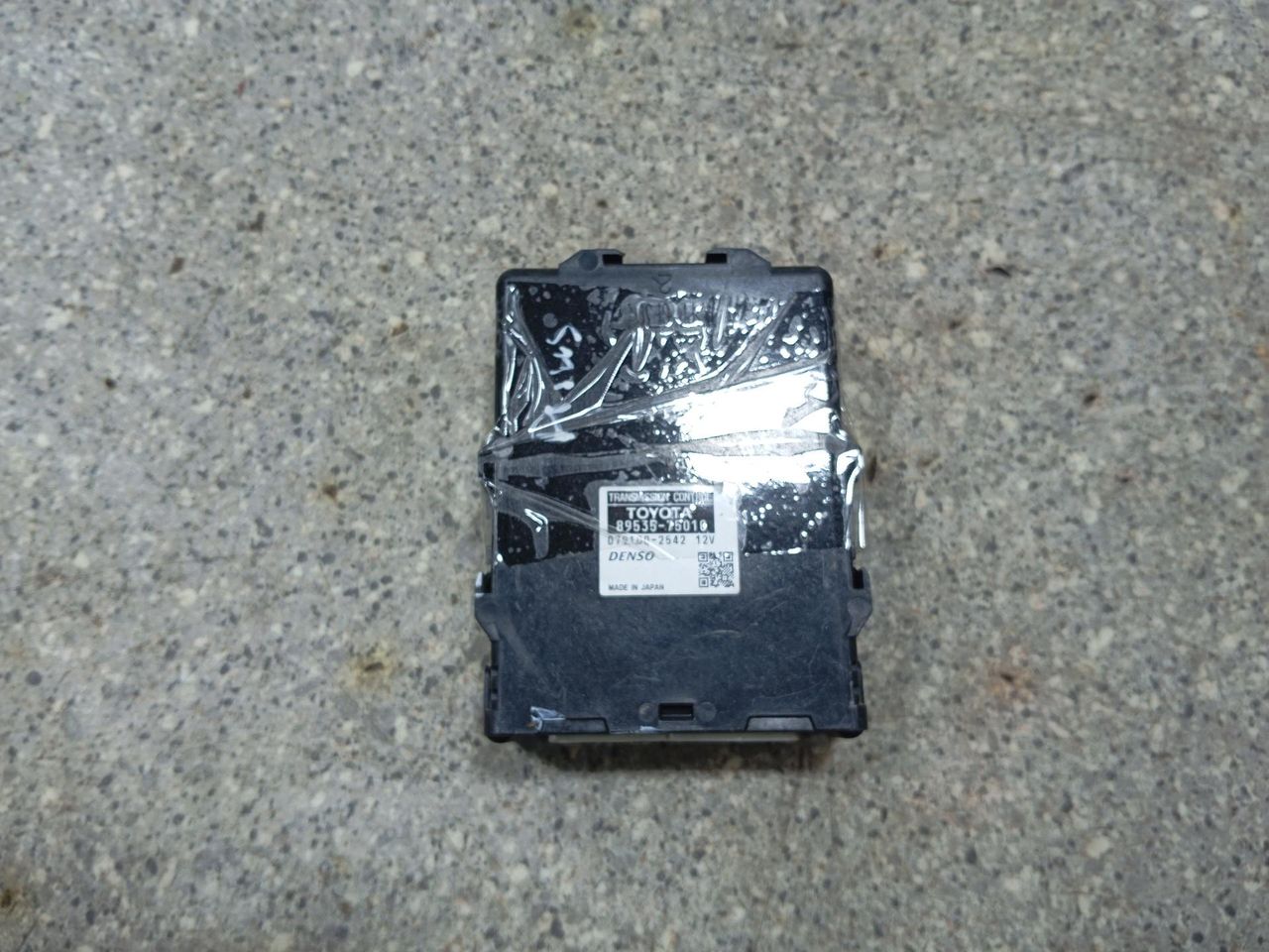 блок управления АКПП Toyota Prius 3 поколение (2009 - 2011), 1.8 л., бензин, 89535-75010, 079100-2542 - фото №1
