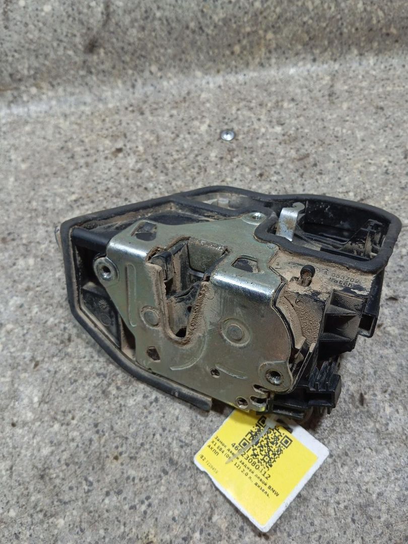 замок двери задней левой BMW X1 E84 (2009 - 2012), 2.0 л., дизель, АКПП, задний привод, 7229459 - фото №1