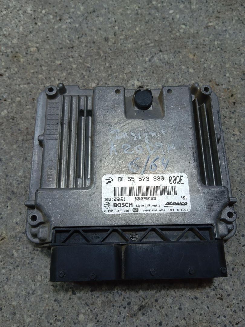блок управления двигателем Opel Insignia 1 поколение (A) (2008 - 2014), 2.0 л., CDTi, A 20 DTH, дизель, МКПП, 55573330, 0281015149, 55566722 - фото №1