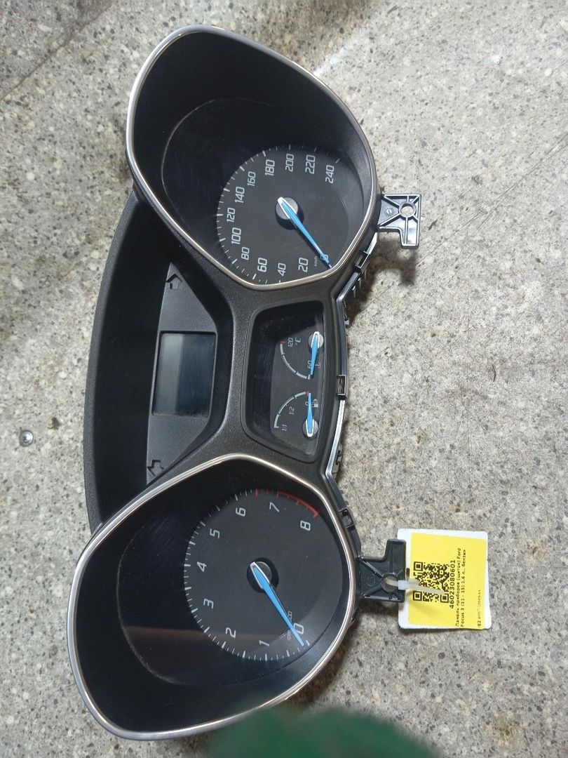 щиток приборов (приборная панель) Ford Focus 3 поколение (2011 - 2015), 1.6 л., бензин, BM5T-10849-AN - фото №1