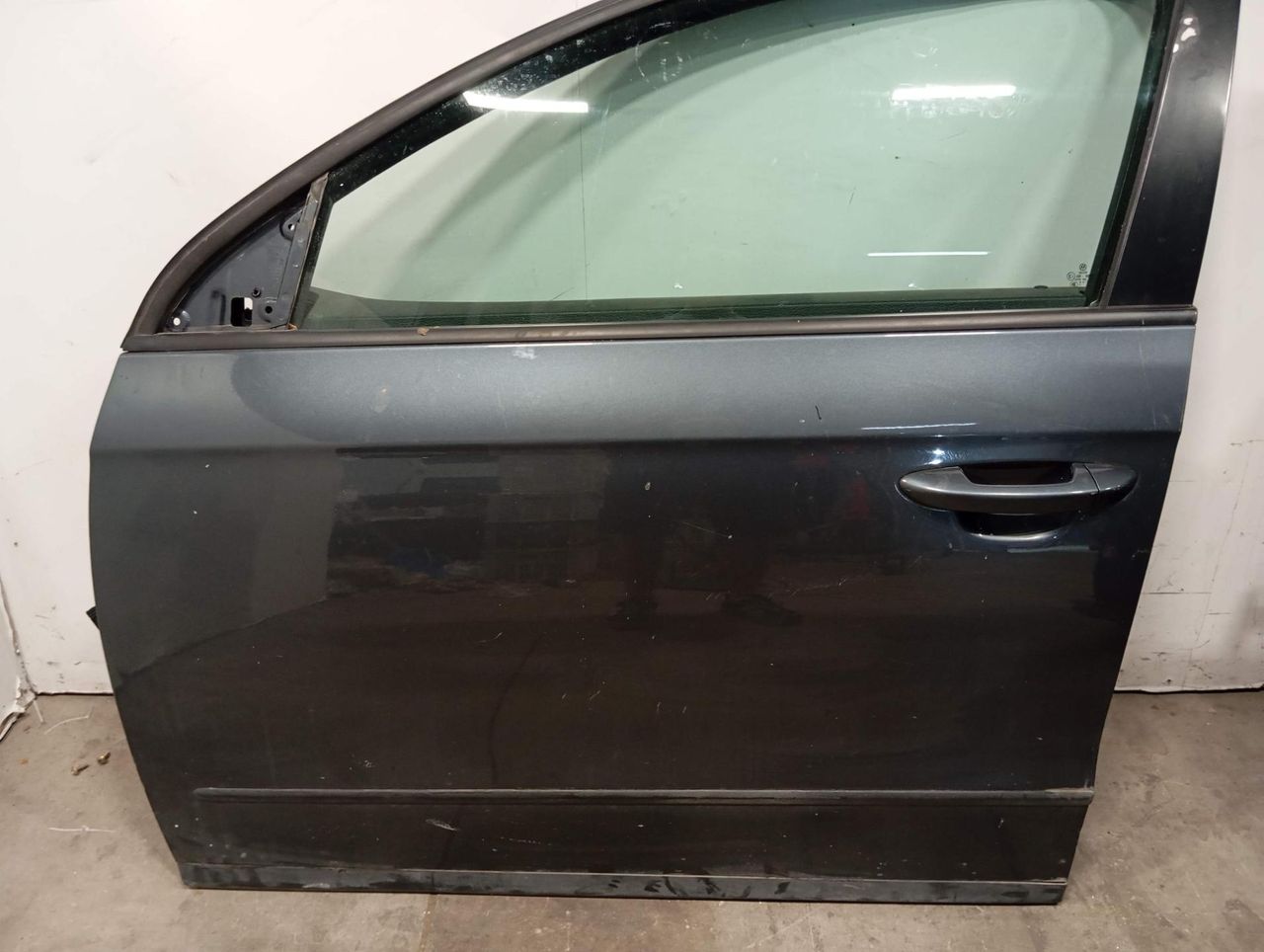 стеклоподъемник передний левый Volkswagen Passat B6 (2005 - 2010), седан - фото №1