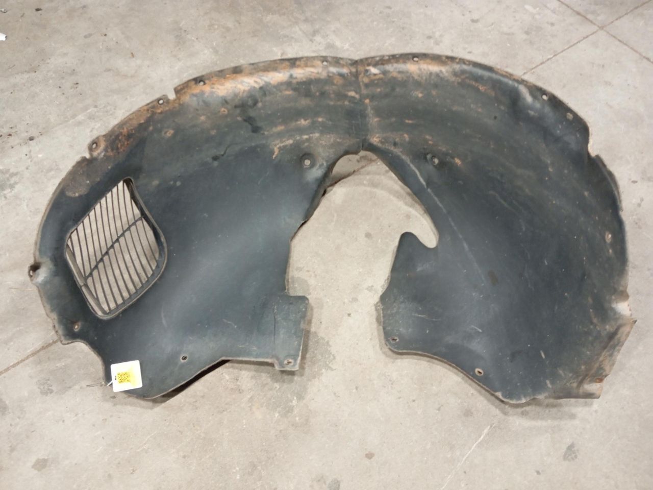 защита арок передняя левая (подкрылок) Volkswagen Touareg 1 поколение (2002 - 2007), 2.5 л., дизель, МКПП - фото №1