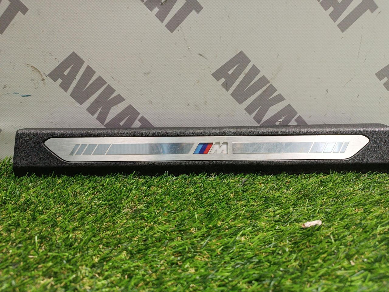 накладка на порог внутренняя BMW X5 G05 2020, 3.0 л., дизель, АКПП, c3z(tanzanite blue ii metallic), внедорожник 5 дв., полный привод, правый руль, 51478069271, 8069271, 51477479936, 7479936 - фото №1