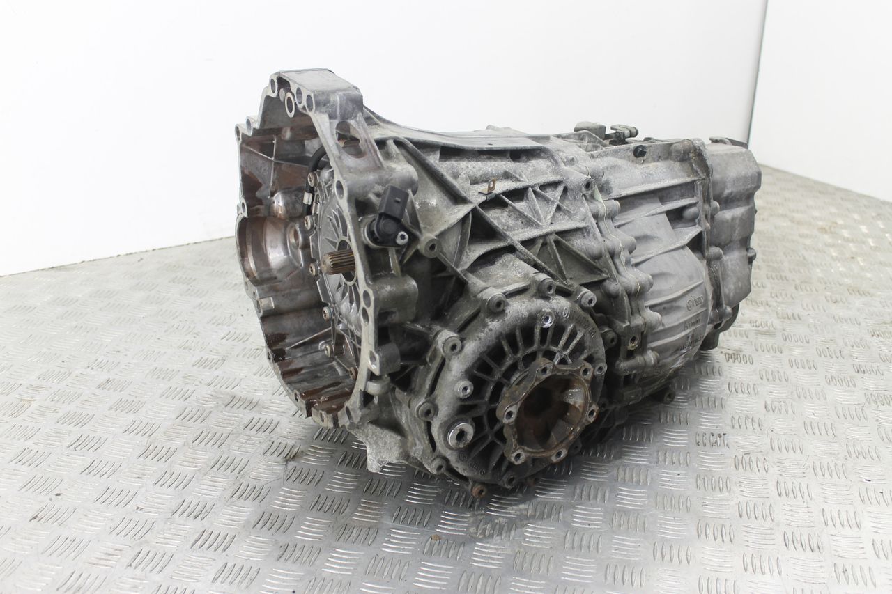 PКПП Audi A6 4F/C6 2007, 2.4 л., BDW, бензин, серебро, седан, 01J301383 - фото №1