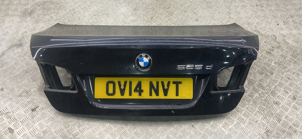 крышка багажника (дверь 3-5) BMW 5 серия F10/F11 [рестайлинг] F10 2014, 2.5 л., дизель, АКПП, carbonschwarz metallic (416), седан, задний привод, правый руль, 41627240552, 7240552