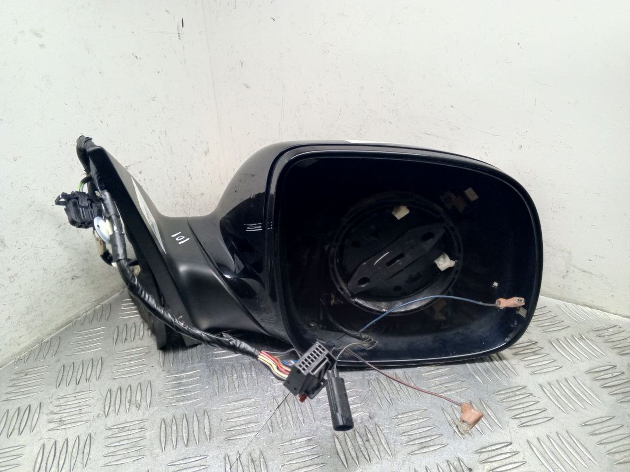 зеркало наружное правое Audi Q7 4L 2007, 3.0 л., BUG, дизель, АКПП, полный привод, правый руль, 4L2857410E