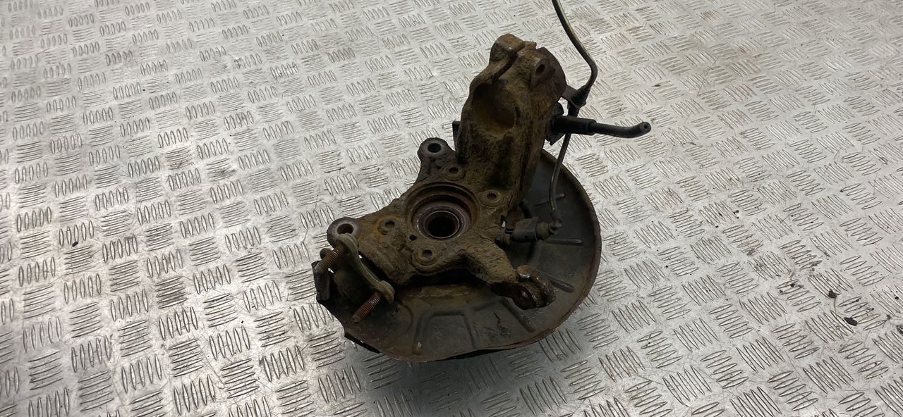 кулак поворотный правый Skoda Octavia 2 поколение (A5) [рестайлинг] 2011, 2.0 л., CCZA, бензин, МКПП, 8x8x, лифтбэк, передний привод, правый руль, 1K0407256AA