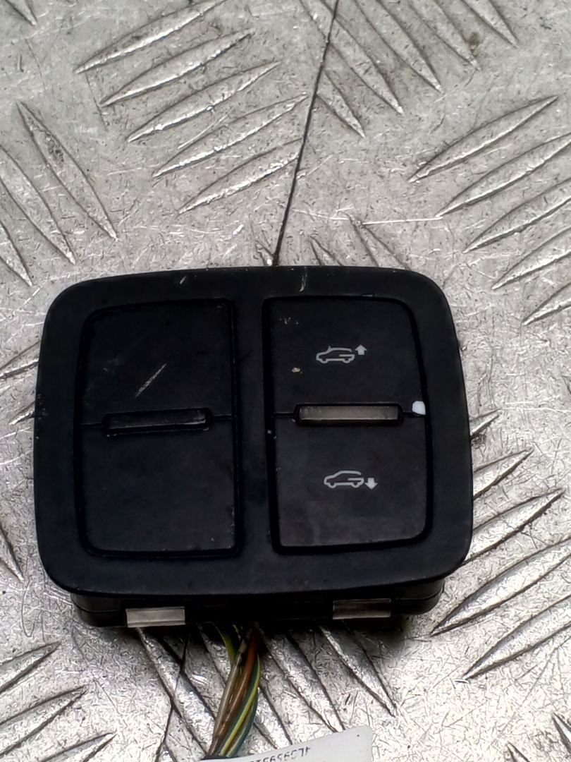 кнопка (выключатель) Audi Q7 4L 2007, 3.0 л., BUG, дизель, АКПП, полный привод, правый руль, 4L0959511B