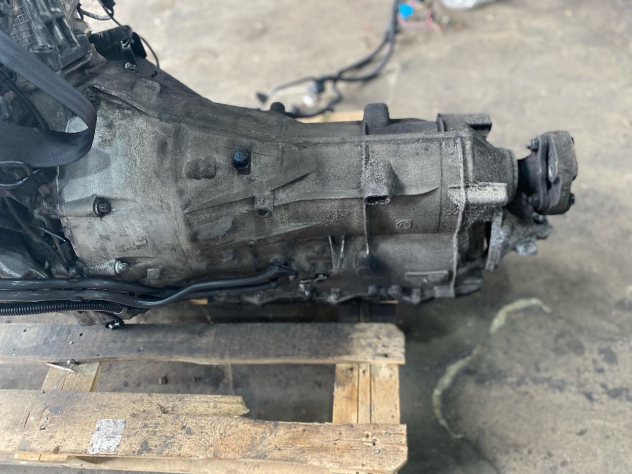 КПП автоматическая (АКПП) BMW 5 серия F07/F10/F11 F10 2012, 2.5 л., дизель, АКПП, sophistog brillan metall (b90), седан, задний привод, правый руль, 24007619340, 7619340, 24007640071, 7640071, 24007642238, 7642238, 24007640070, 7640070