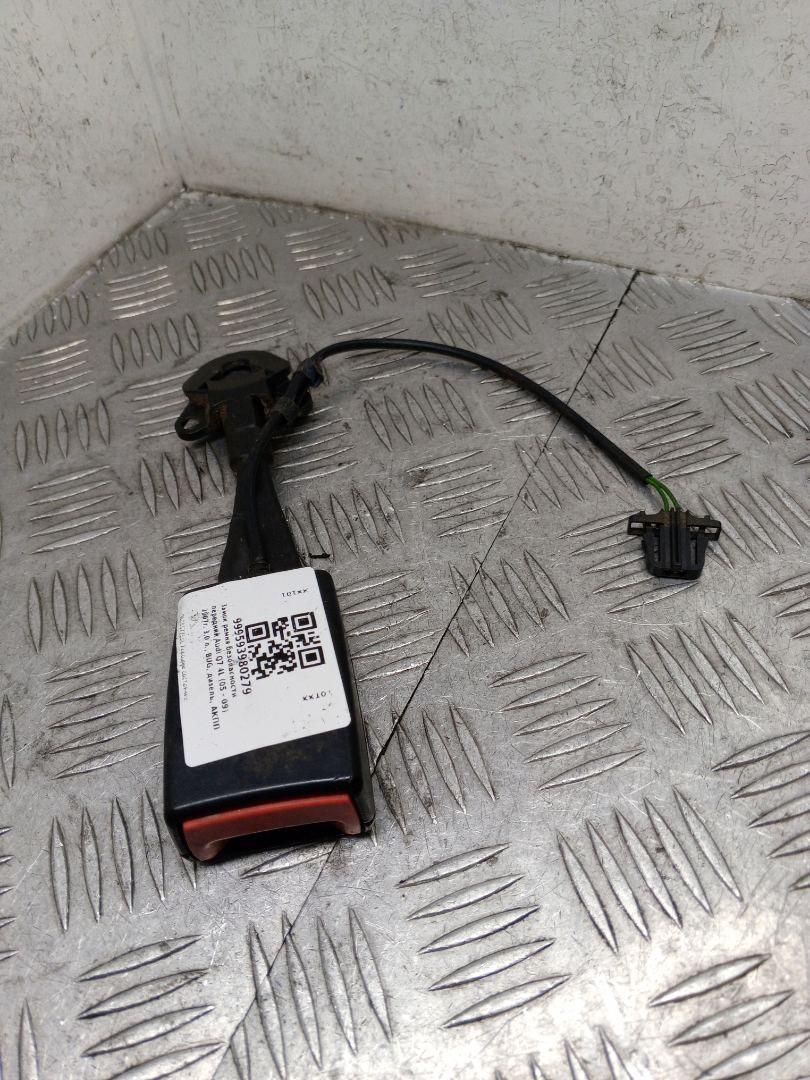 замок ремня безопасности Audi Q7 4L 2007, 3.0 л., BUG, дизель, АКПП, полный привод, правый руль, 4L0857755E