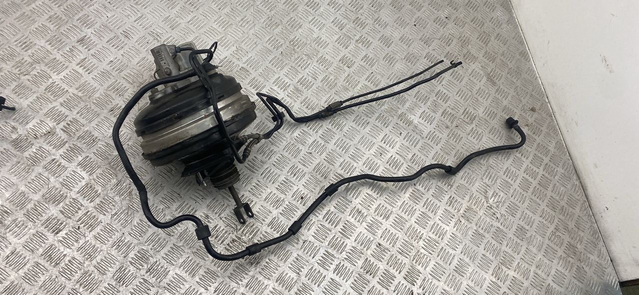 вакуумный усилитель тормозов BMW 5 серия F07/F10/F11 F10 2012, 2.5 л., дизель, АКПП, sophistog brillan metall (b90), седан, задний привод, правый руль
