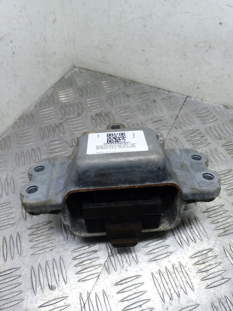 подушка крепления КПП Skoda Octavia 2 поколение (A5) [рестайлинг] 2011, 2.0 л., CCZA, бензин, МКПП, 8x8x, лифтбэк, передний привод, правый руль, 1K0199555AQ