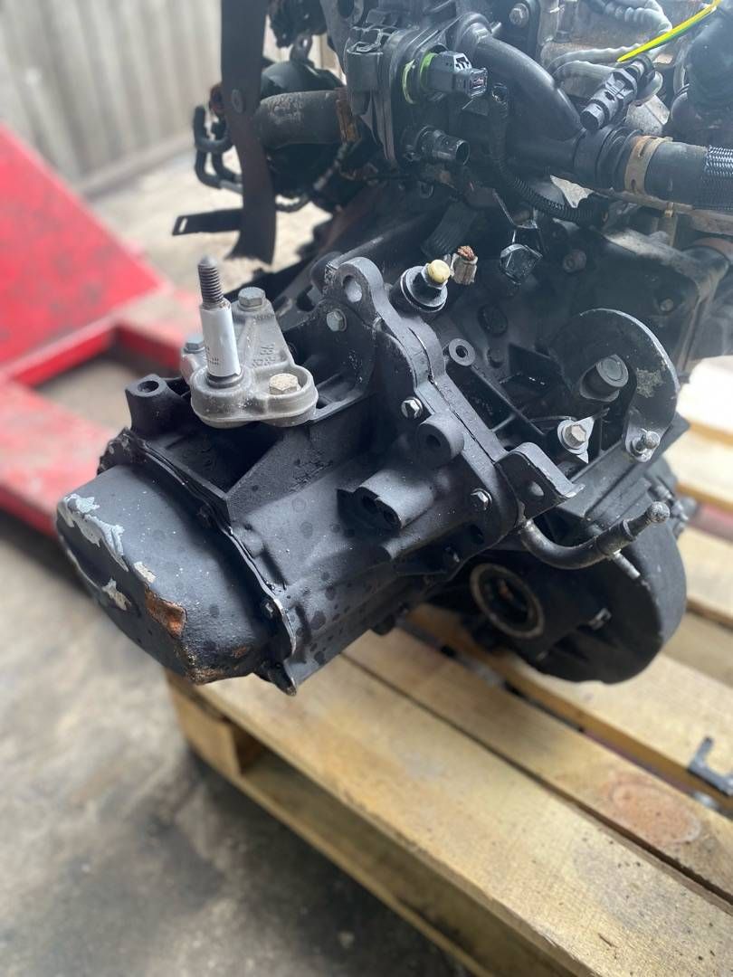 КПП механическая (МКПП) Peugeot Partner 1 поколение (M59) [рестайлинг] 2012, 1.6 л., 9HN (DV6ETED4), дизель, МКПП, DV6ETED4, 9HN