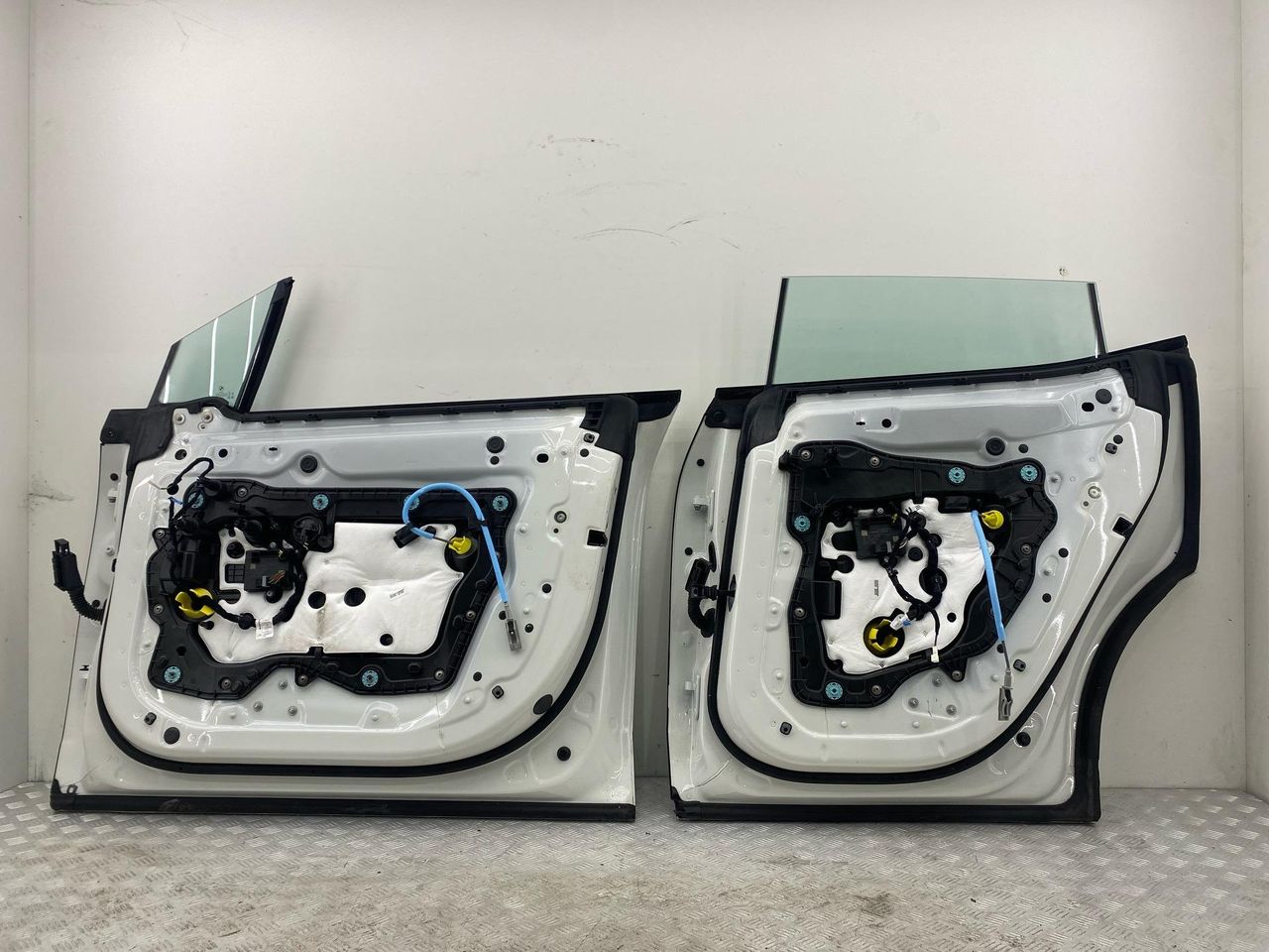 стекло двери передней правой BMW iX I20 2025, электро, alpinweiss iii (300), полный привод, правый руль, 51139466546, 9466546 - фото №1