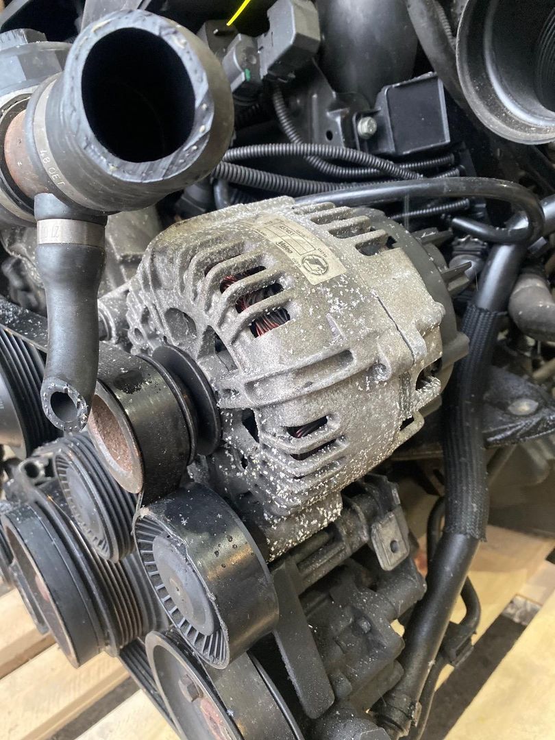 генератор BMW 5 серия E60/E61 2004, 2.5 л., M54 B25 (256S5), бензин, АКПП