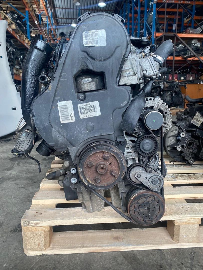 двигатель Volvo C30 1 поколение 2007, 2.4 л., D 5244 T8, дизель, АКПП, D5244T8