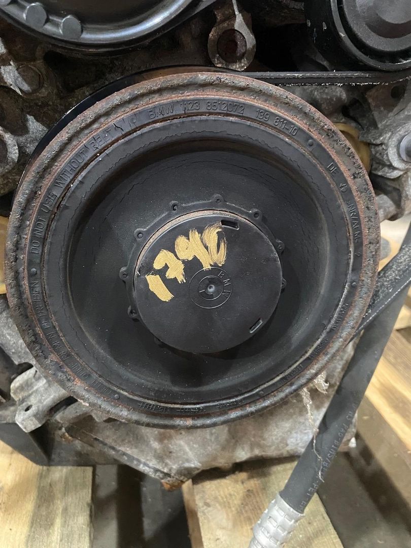 шкив коленвала BMW 3 серия F30/F31/F34 [рестайлинг] F30 2015, 2.0 л., N47 D20 C, дизель, МКПП, estoril blau (b45), седан, полный привод, правый руль, 11238512072, 8512072