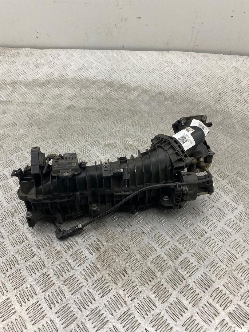 коллектор впускной BMW 1 серия F20/F21 2014, 2.0 л., N47 D20 C, дизель, МКПП, задний привод, 7807991, 11617807991 - фото №1