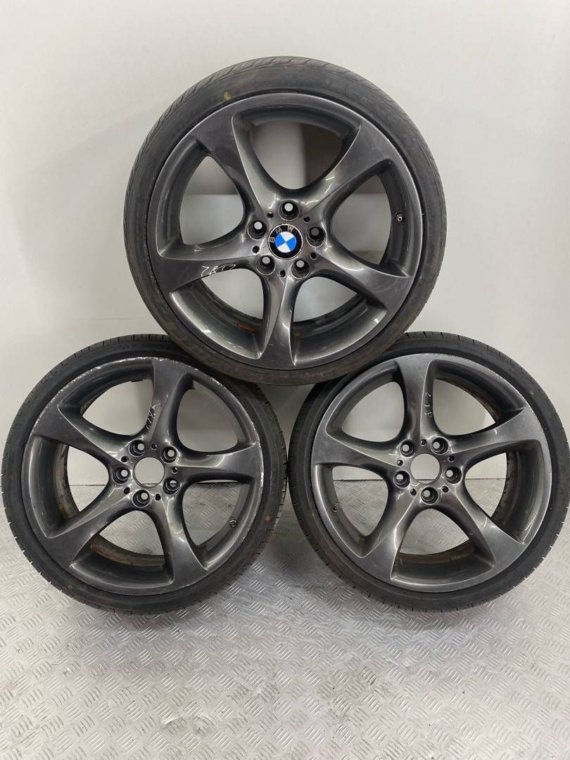 диск литой BMW 3 серия E90/E91/E92/E93 E92 2007, 3.0 л., M57 D30 (306D5), дизель, АКПП, spacegrau metallic (a52), купе, задний привод, правый руль - фото №1