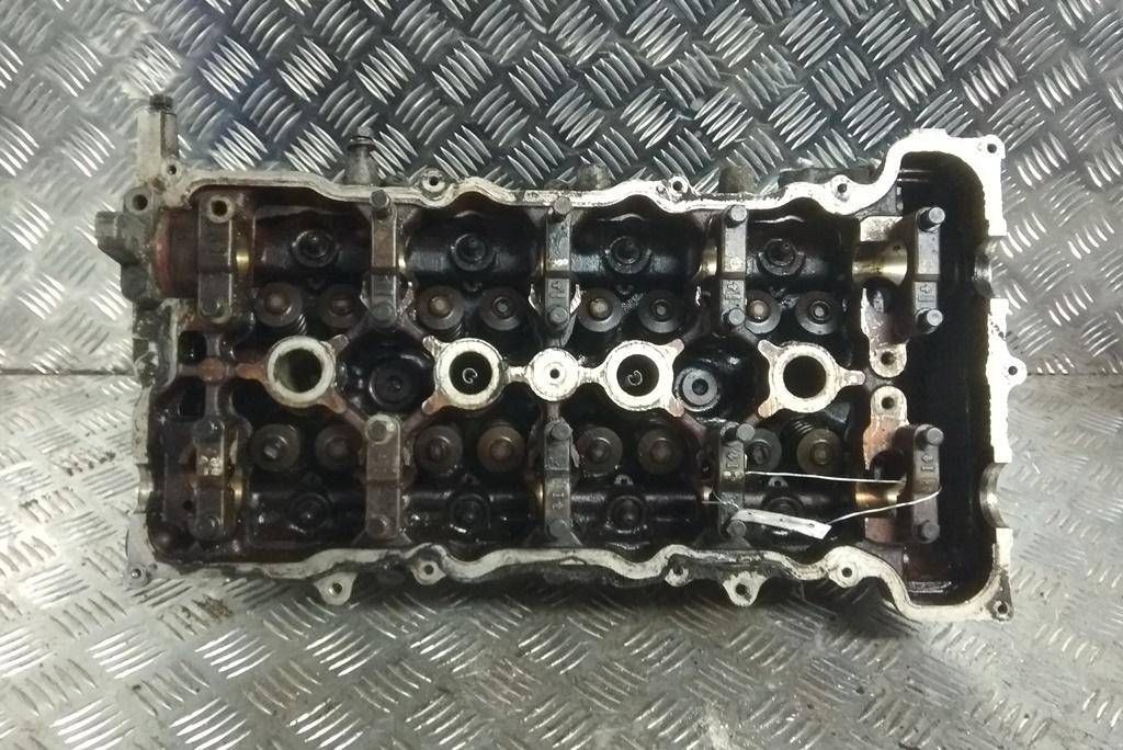 головка блока цилиндров Nissan Primera P10 1997, 2.0 л., i, бензин, SR-20 - фото №1