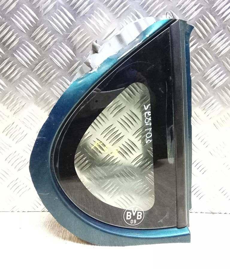 стекло кузовное боковое правое Daihatsu Sirion 1 поколение M100 2000, 1.0 л., i, EJ-VE, бензин, МКПП, зеленый перламутр, хетчбэк 5 дв., передний привод - фото №1