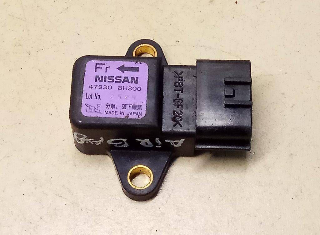 датчик удара Nissan X-Trail T30 2001, 479308H300 - фото №1