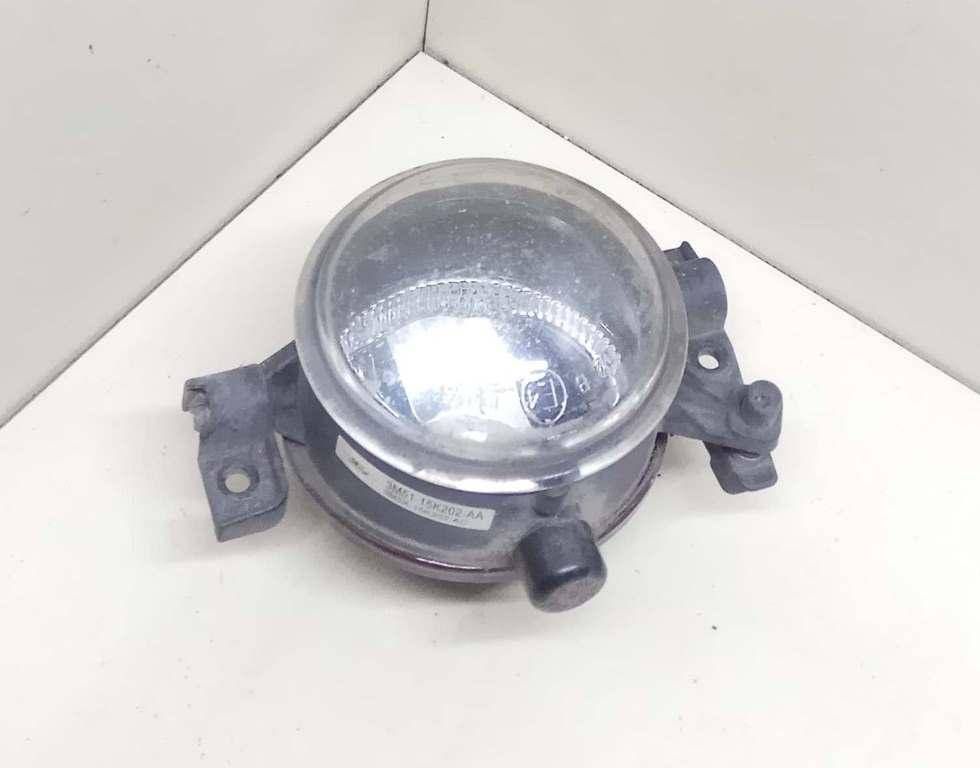 фара противотуманная левая Ford C-Max 1 поколение 2007, 1.8 л., TDCi, дизель, МКПП, серебристый, минивэн, передний привод, 3M5115K202AA, 3M5X-15K202-AC - фото №1