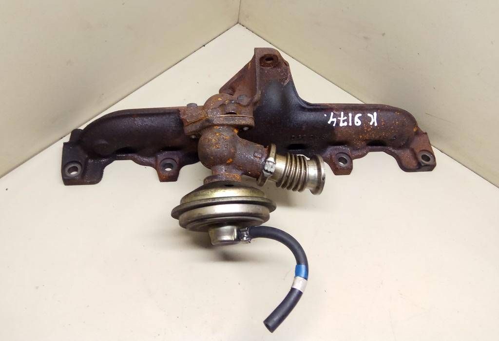 коллектор выпускной Peugeot 607 1 поколение 2002, 2.2 л., 4HX (DW12TED4/FAP), дизель, МКПП, седан, передний привод, 9631424110, SIMO1902 - фото №1