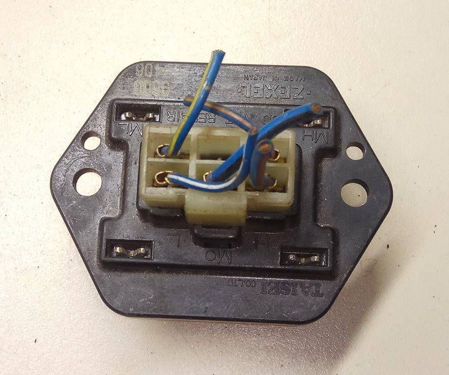 сопротивление печки Isuzu Trooper 2 поколение 1994, 960046406