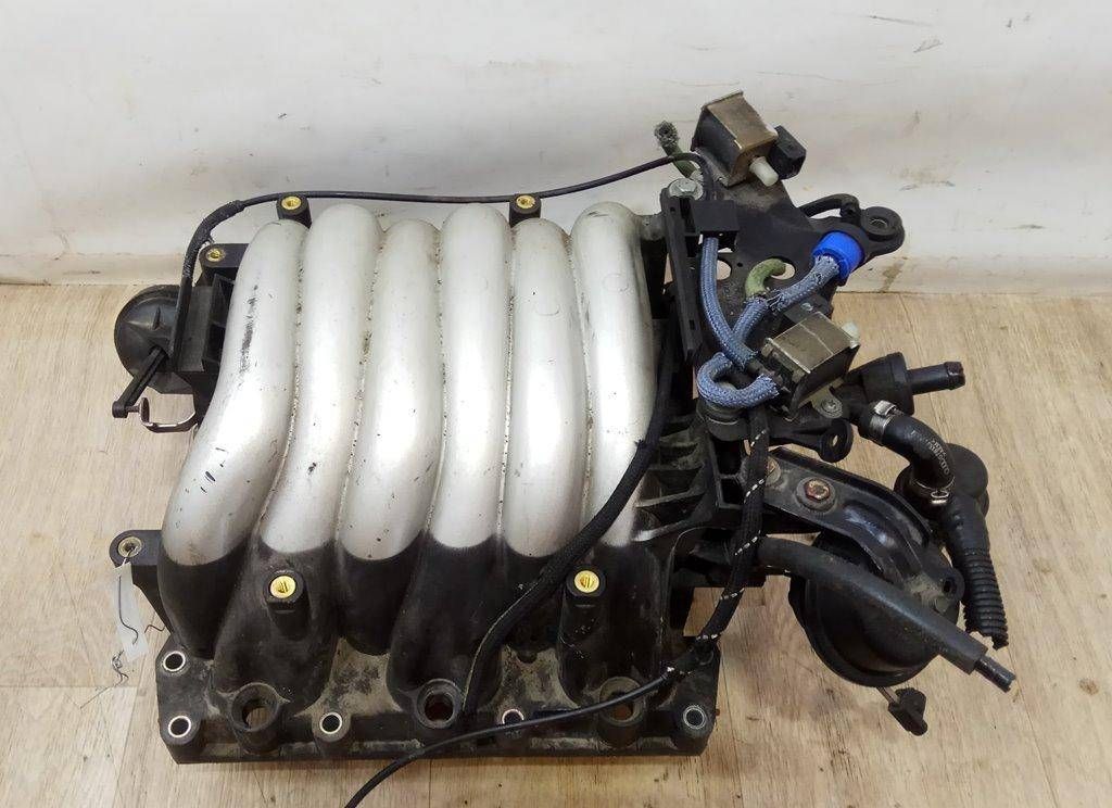 коллектор впускной Audi A6 4A/C4 1997, 2.4 л., i, бензин, 078133223S, 2900303789 - фото №1