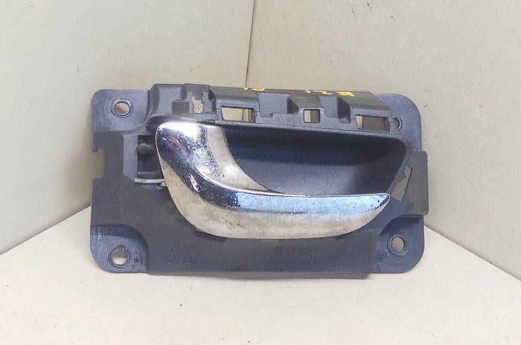 ручка внутренняя передняя левая Volvo S80 1 поколение 2000, 2.5 л., D 5252 T, дизель, МКПП, синий, седан, передний привод, 09170045 - фото №1