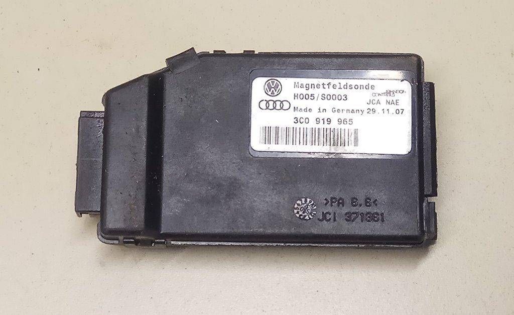 Иммобилайзер Volkswagen Passat B6 2010, 2.0 л., FSI, бензин, 612413, 376977, 3C0919965, 88908050 - фото №1