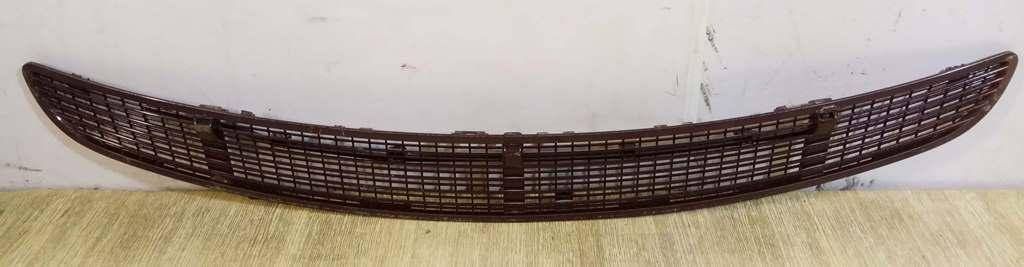 решетка капота Mercedes-Benz R-Класс W251 V251.165 2006, 3.5 л., i, M 272.967, бензин, АКПП, бордовый, минивэн, полный привод, A2518800005 - фото №1