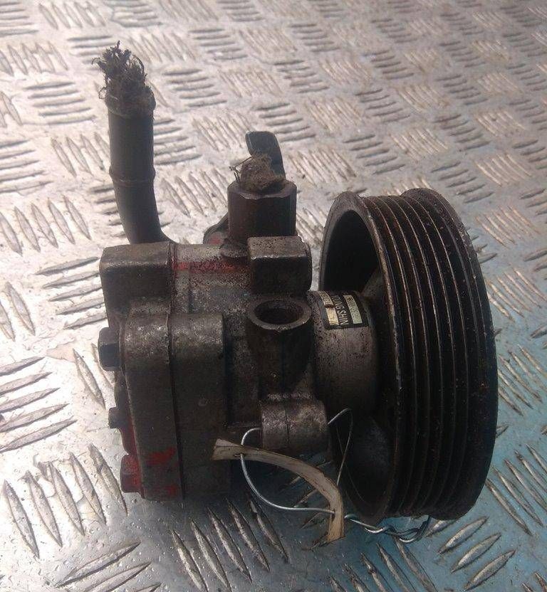 насос гидроусилителя руля Hyundai Santa Fe 1 поколение (SM) 2002, 2.0 л., TDi, дизель, 57100-26300
