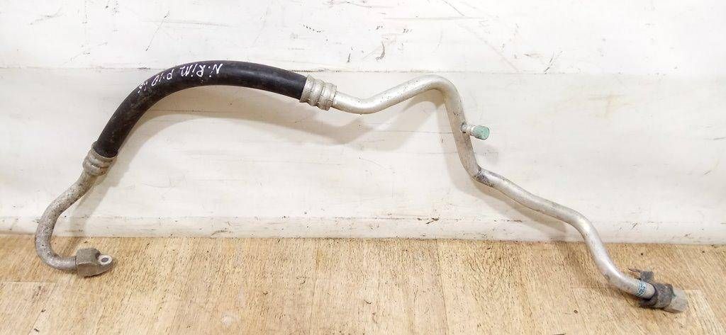 трубка кондиционера Nissan Primera P10 1994, 1.6 л., i, бензин - фото №1