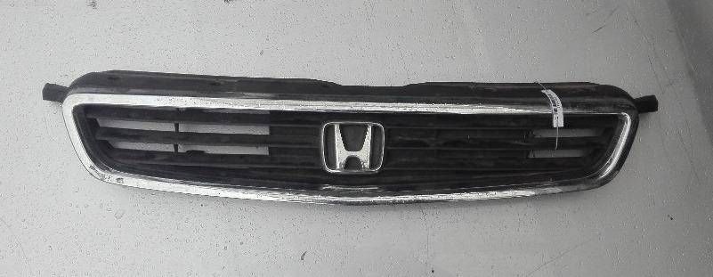 решетка радиатора Honda Civic 6 поколение (EJ/EK/EM) 1997, седан - фото №1