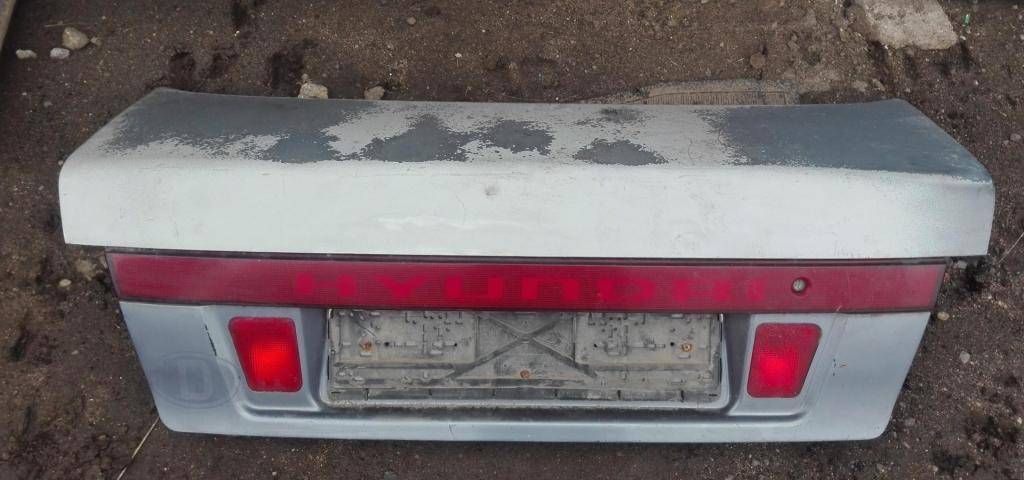 бленда Hyundai Lantra J1 1991, седан - фото №1