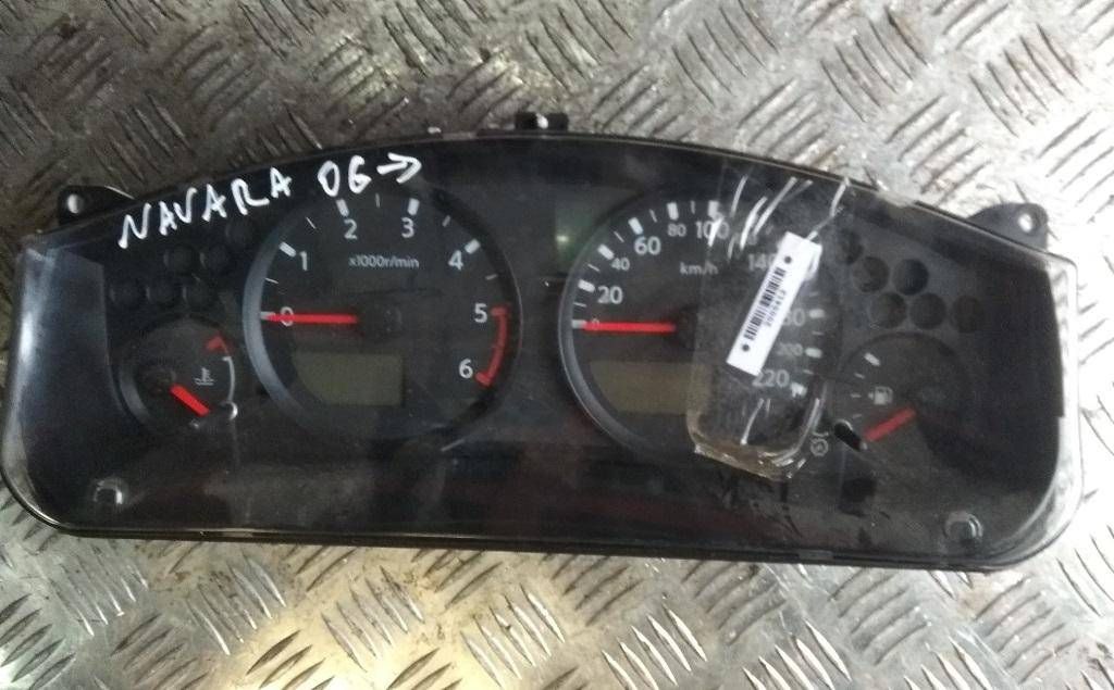 щиток приборов (приборная панель) Nissan Navara D40 2008, 2.5 л., дизель, МКПП, серый, внедорожник 5 дв., полный привод, 248103X37D - фото №1