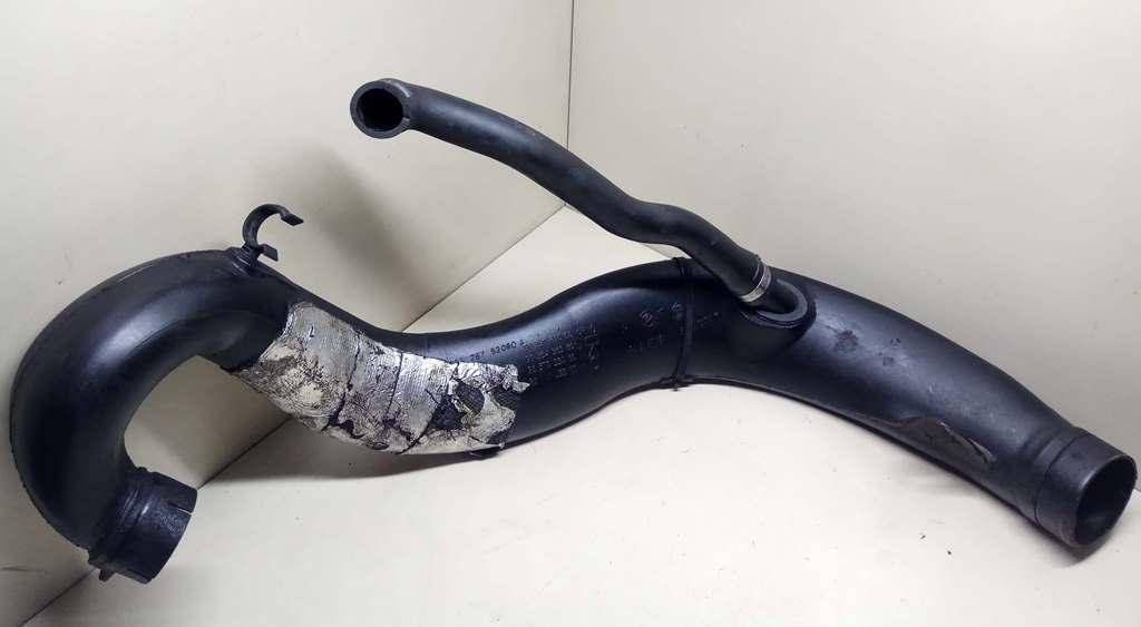 патрубок турбины Citroen C5 1 поколение 2001, 2.2 л., HDi, 4HX (DW12TED4/FAP), дизель, 5МКПП, серебристый, универсал, передний привод, 9639667580 - фото №1