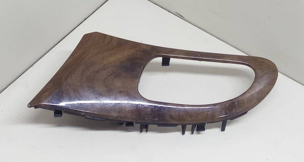 накладка на ручку Peugeot 607 1 поколение 2002, 2.2 л., 4HX (DW12TED4/FAP), дизель, МКПП, седан, передний привод, 9636250080 - фото №1