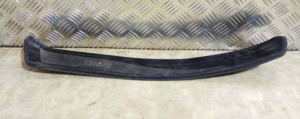 накладка на порог внутренняя BMW 5 серия E60/E61 2004, 2.5 л., i, M54 B25 (256S5), бензин, АКПП, серый, седан, задний привод, 51477034305 - фото №1