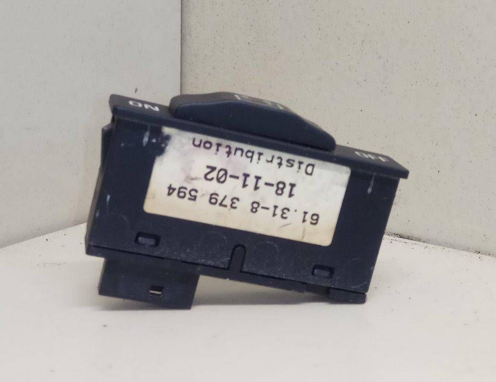 кнопка (выключатель) BMW 7 серия E65/E66/E67 E65 2003, 4.4 л., i, M62 B44 (448S1), бензин, АКПП, черный, седан, задний привод, 61.31-8379594 - фото №1