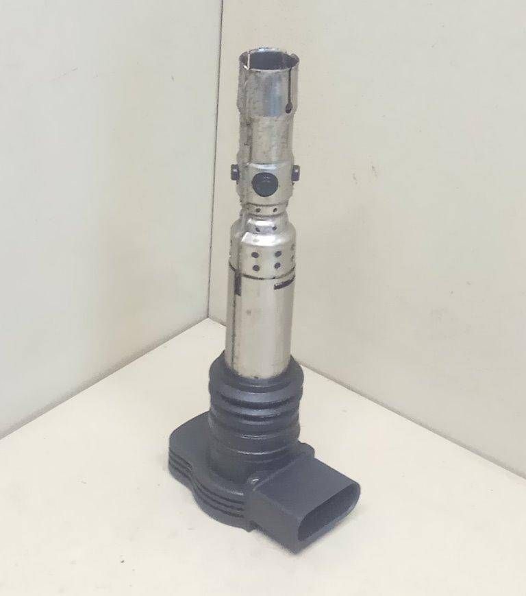 катушка зажигания Volkswagen Passat B3 1996, 1.8 л., i, бензин, 40102043, BERU - фото №1