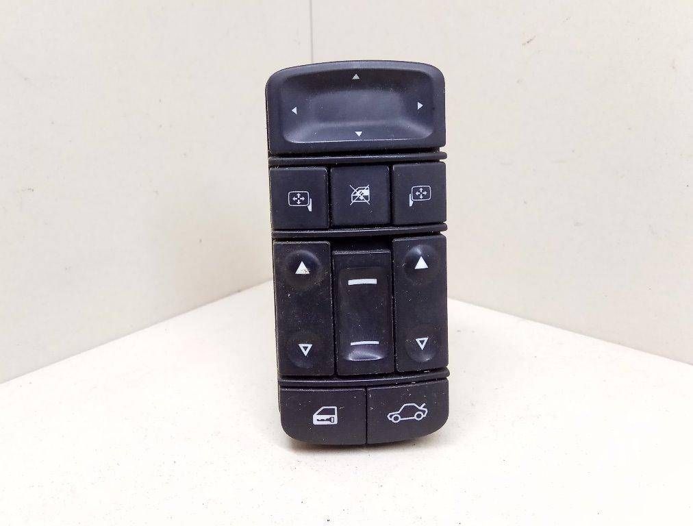 кнопка стеклоподъемника двери передней левой Opel Vectra C 2004, 1.9 л., CDTi, Z19DTH, дизель, 5МКПП, хетчбэк 5 дв., передний привод, 09185954 - фото №1
