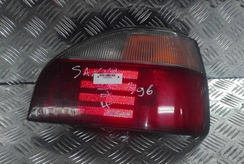 фонарь задний правый Nissan Sunny N14 1991, 2.0 л., CD20, дизель, МКПП, белый, седан, передний привод, NISUN94R - фото №1