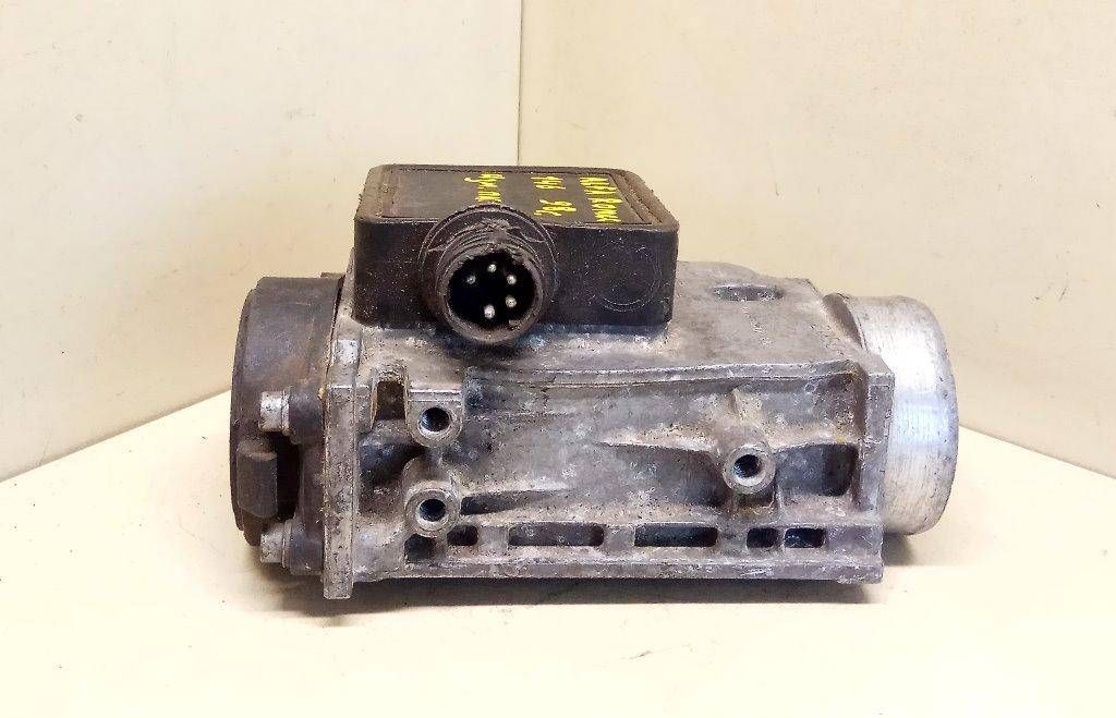 расходомер воздуха Alfa Romeo 146 1 поколение 1998, BOSCH, 0281002085 - фото №1