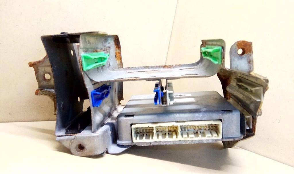 блок управления АКПП Toyota Mark II 7 поколение X90 1994, 2.5 л., i, 1JZ-GE, бензин, АКПП, белый, седан, полный привод, правый руль, 31-80LE, 93LV01224 - фото №1