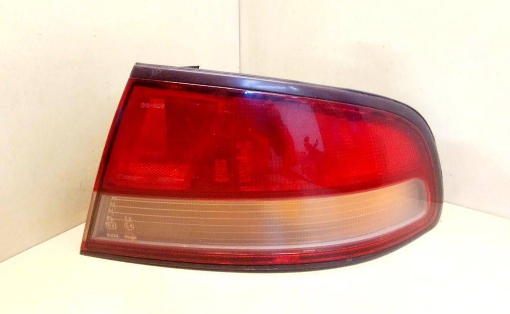 фонарь задний правый Mitsubishi Galant 7 поколение 1996, хетчбэк 5 дв. - фото №1