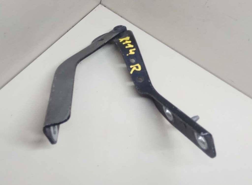 петля капота правая Peugeot 607 1 поколение 2001, 2.2 л., i, бензин, МКПП, седан, передний привод, 9629468380 - фото №1